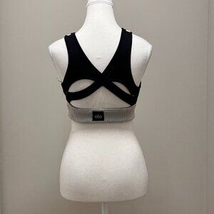 Woman's | ALO | Sports Bra|